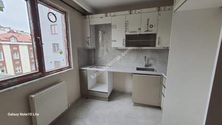 Kaçmaz Emlak Ümraniye’den Ümraniye Esenevler Mahallesin 13