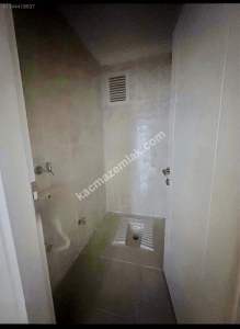 Esenevler Yunus Emre Cad. Yeni Bina Arakat Satılık 3+1 26