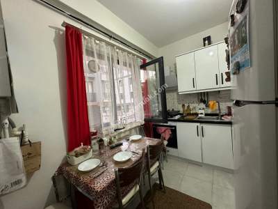 Esenevler Yunus Emre Cad. Yeni Bina Arakat Satılık 3+1 25