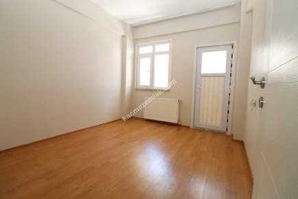 Ümraniye Esenkent Mah. Satılık 2+1 Ara Kat Daire 20