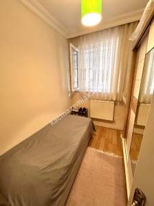 Ümraniye İstiklal Mh Genç Bina 2+1 Bahçeli İskanlı Satı 6