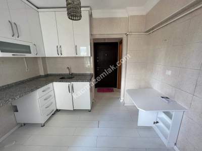 Ümraniye Ekşioğlu Birlik Sitesinde 3+1 Balkonlu Kombili 23