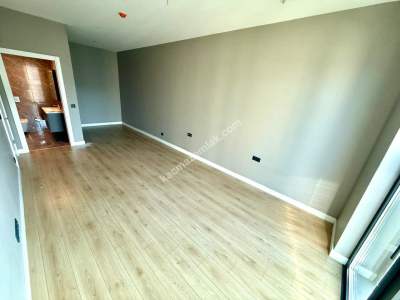 Avrupa Konutları Yamanevlerde Büyük Teraslı Özel 4+1 30