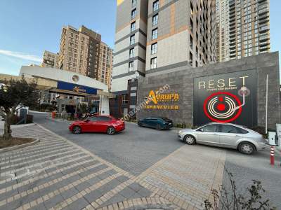 Avrupa Konutları Yamanevlerde Büyük Teraslı Özel 4+1 3