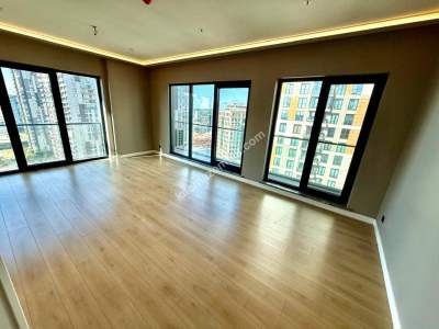 Avrupa Konutları Yamanevlerde Büyük Teraslı Özel 4+1 16