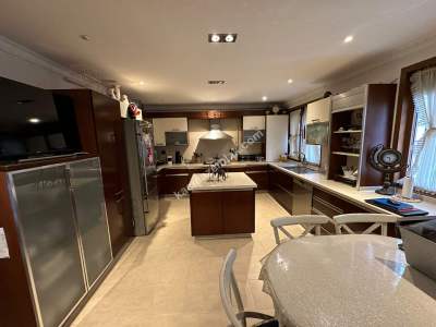 Acıbadem Nişantaşında, 2007 Yapımı, Bahçeli, 250 M2 15