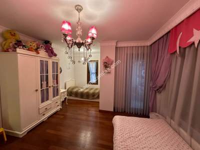 Acıbadem Nişantaşında, 2007 Yapımı, Bahçeli, 250 M2 14