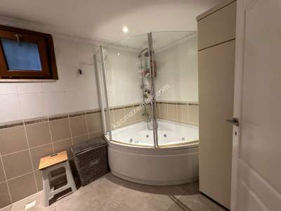 Acıbadem Nişantaşında, 2007 Yapımı, Bahçeli, 250 M2 28