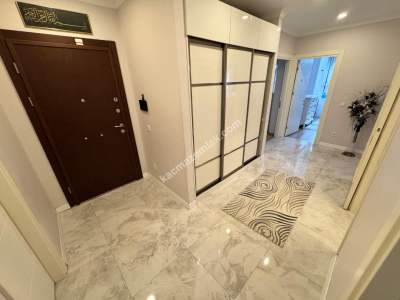 Acıbademde Arakat Koru Manzaralı 12+ M2 Net Satılık 3+1 22