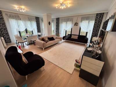 Acıbademde Arakat Koru Manzaralı 12+ M2 Net Satılık 3+1 4