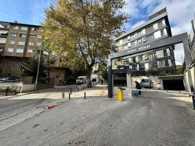 Acıbademde Arakat Koru Manzaralı 12+ M2 Net Satılık 3+1 30