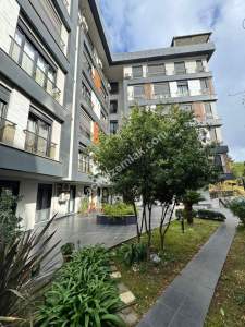 Acıbademde Arakat Koru Manzaralı 12+ M2 Net Satılık 3+1 33