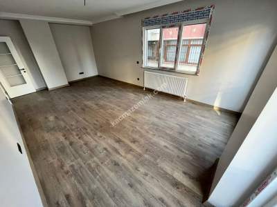 Acıbadem Yaprak Sokakta Sıfır Binada Öncephe Satılık3+1 9