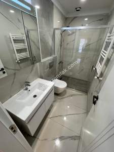 Acıabdemde Ön Cephede 180 M2 Net Satılık 5+1 Dubleks 20