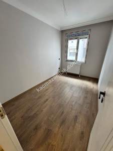 Acıabdemde Ön Cephede 180 M2 Net Satılık 5+1 Dubleks 7