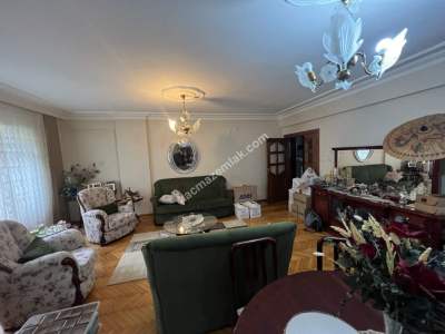 Acıbadem Nişantaşında 150 M2 Net Geniş Satılık 3+1Daire 4