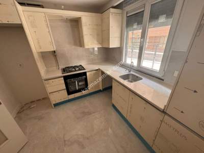 Acıbademde Sıfır Binada Ön Cephe Arakat Satılık 2+1 17