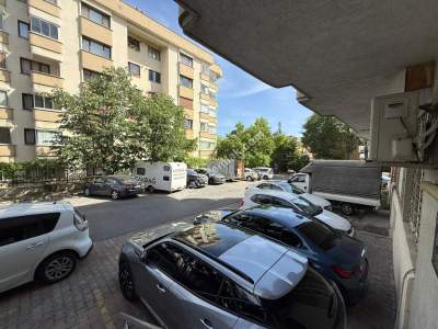 Acıbadem Günal Sokakta, Önü Açık, 150 M2 Satılık,Boş 19