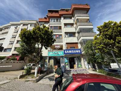 Acıbadem Günal Sokakta, Önü Açık, 150 M2 Satılık,Boş 28