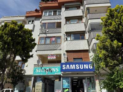 Acıbadem Günal Sokakta, Önü Açık, 150 M2 Satılık,Boş 31