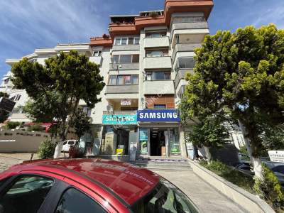 Acıbadem Günal Sokakta, Önü Açık, 150 M2 Satılık,Boş 33