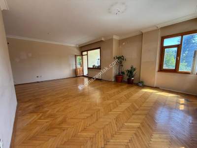 Acıbadem Günal Sokakta, Önü Açık, 150 M2 Satılık,Boş 4