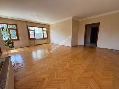 Acıbadem Günal Sokakta, Önü Açık, 150 M2 Satılık,Boş 5