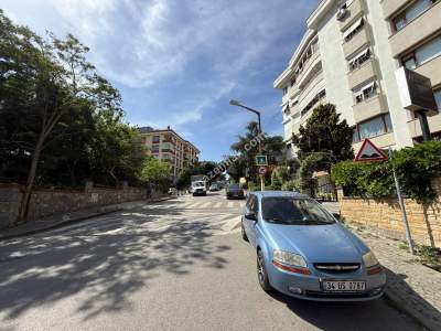 Acıbadem Günal Sokakta, Önü Açık, 150 M2 Satılık,Boş 26