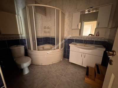 Üsküdar Acıbademde Genç Binada 150 M2 Satılık 3+1 Daire 22