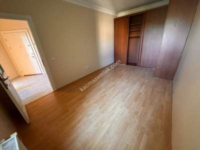 Üsküdar Acıbademde Genç Binada 150 M2 Satılık 3+1 Daire 9