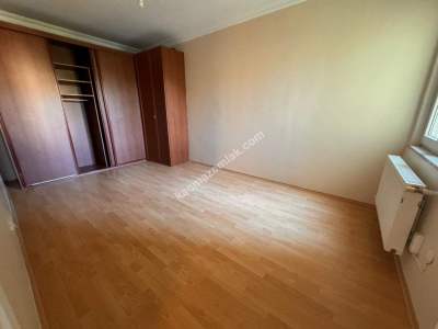Üsküdar Acıbademde Genç Binada 150 M2 Satılık 3+1 Daire 10