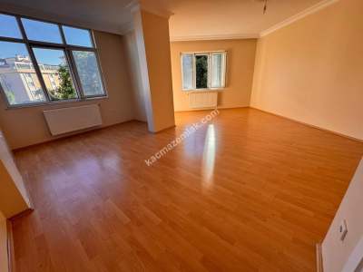 Üsküdar Acıbademde Genç Binada 150 M2 Satılık 3+1 Daire 5