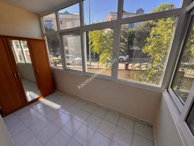 Üsküdar Acıbademde Genç Binada 150 M2 Satılık 3+1 Daire 16