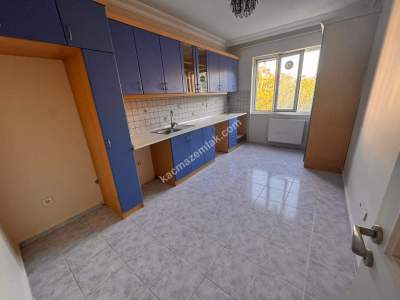 Üsküdar Acıbademde Genç Binada 150 M2 Satılık 3+1 Daire 4