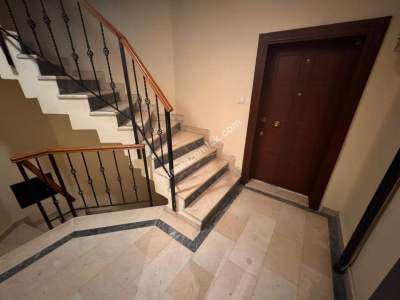 Üsküdar Acıbademde Genç Binada 150 M2 Satılık 3+1 Daire 17