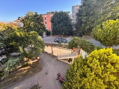 Üsküdar Acıbademde Genç Binada 150 M2 Satılık 3+1 Daire 23