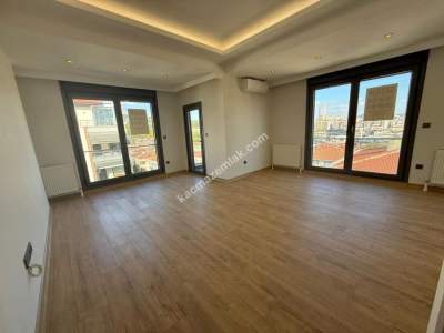 Acıbademde Sıfır Binada, Ultra Lüks Binada, 4+1 Satılık 1