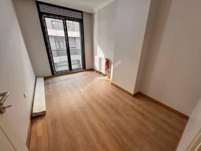 Üsküdar Acıbadem’de Sıfır Binada 3+1 Satılık Arakat 4