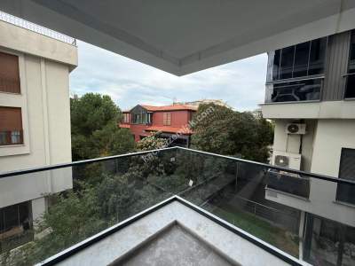 Acıbadem Caddesinde Sıfır Binada, 4+1 Satılık Arakat 19