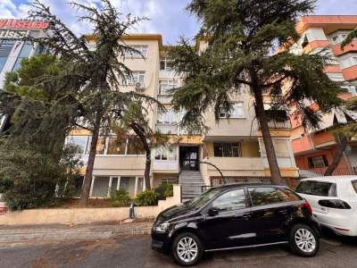 Üsküdar Acıbadem Zerrin Sokak 3+1 Satılık Arakat Daire 26