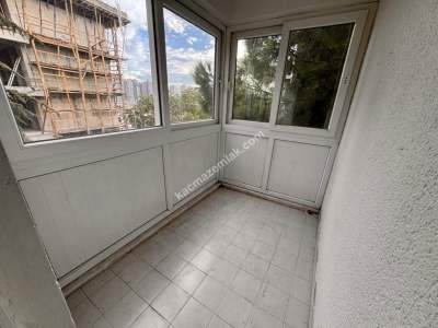 Üsküdar Acıbadem Zerrin Sokak 3+1 Satılık Arakat Daire 14