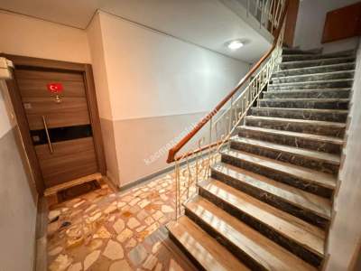 Üsküdar Acıbadem Zerrin Sokak 3+1 Satılık Arakat Daire 20