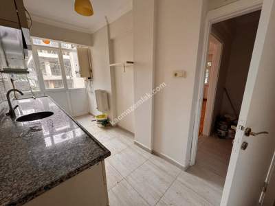 Üsküdar Acıbadem Zerrin Sokak 3+1 Satılık Arakat Daire 12