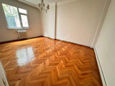 Üsküdar Acıbadem Zerrin Sokak 3+1 Satılık Arakat Daire 4