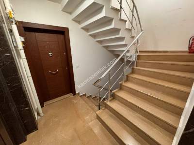 Acıbademde Yeni Binada Ön Cephe Teras,Bahçeli 2+1 Daire 24