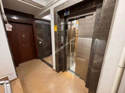 Acıbademde Yeni Binada Ön Cephe Teras,Bahçeli 2+1 Daire 21