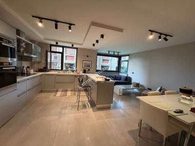 Acıbadem “Çamlıca Konaklarında” Ön Blokta Satılık 8