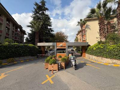 Acıbadem “Çamlıca Konaklarında” Ön Blokta Satılık 22