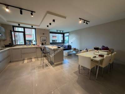 Acıbadem “Çamlıca Konaklarında” Ön Blokta Satılık 9