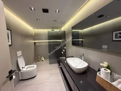 Acıbadem “Çamlıca Konaklarında” Ön Blokta Satılık 12